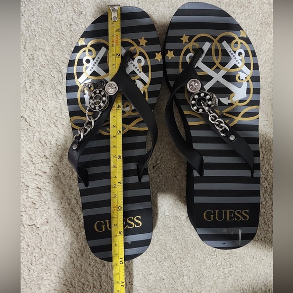 Guess Platform Flip Flops - Picture 3 of 3